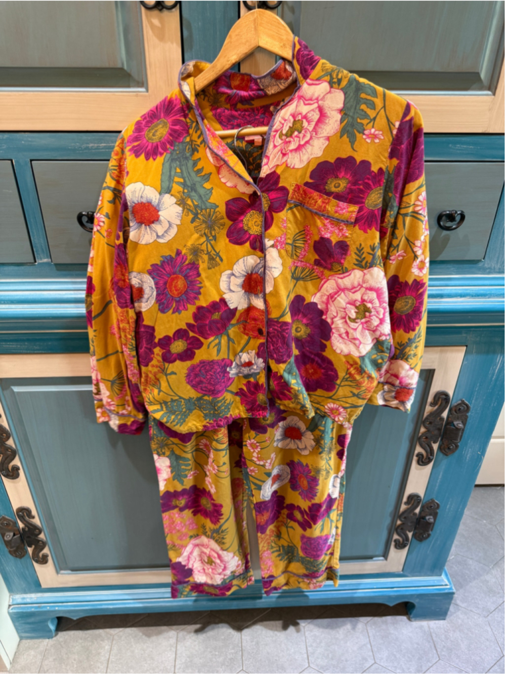 Women's Powder Yellow & Pink Floral Silk Pajama Set S